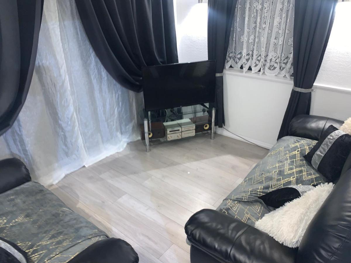 Leysdown-On-Sea Saddlebrook Holiday Park 3 Bedroom Brick Built Chalet Bungalow Exterior foto